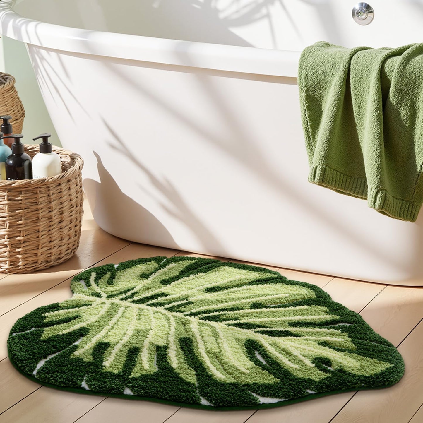 LUMI Cute Bathroom Rugs with Green Leaf Plant, Soft, Fluffy, Plush, Absorbent, Quick Dry, Non Slip, Machine Washable for Shower Floor, Bathroom, Bedroom,Kids Room, 23.5"x31.5", Monstera