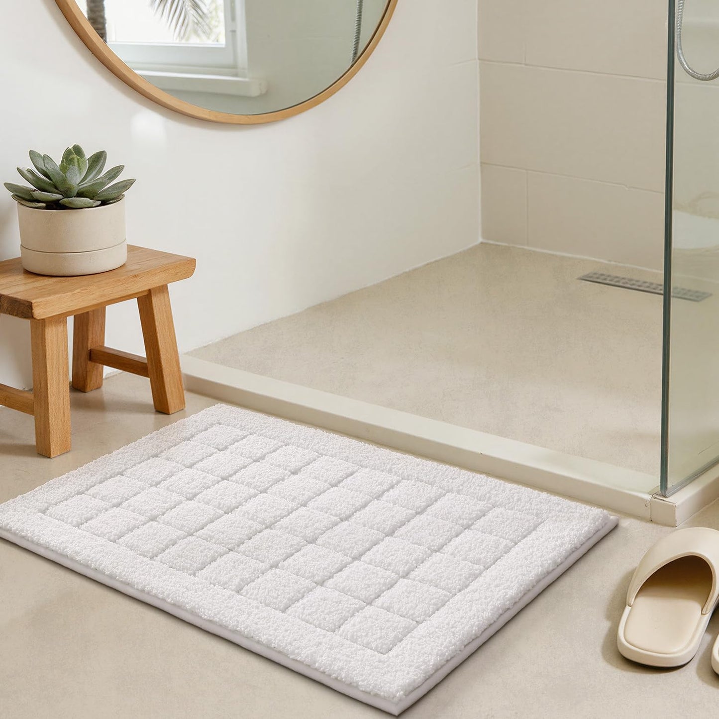 LUMI Modern Bathroom Rug, Serene Grid Series.