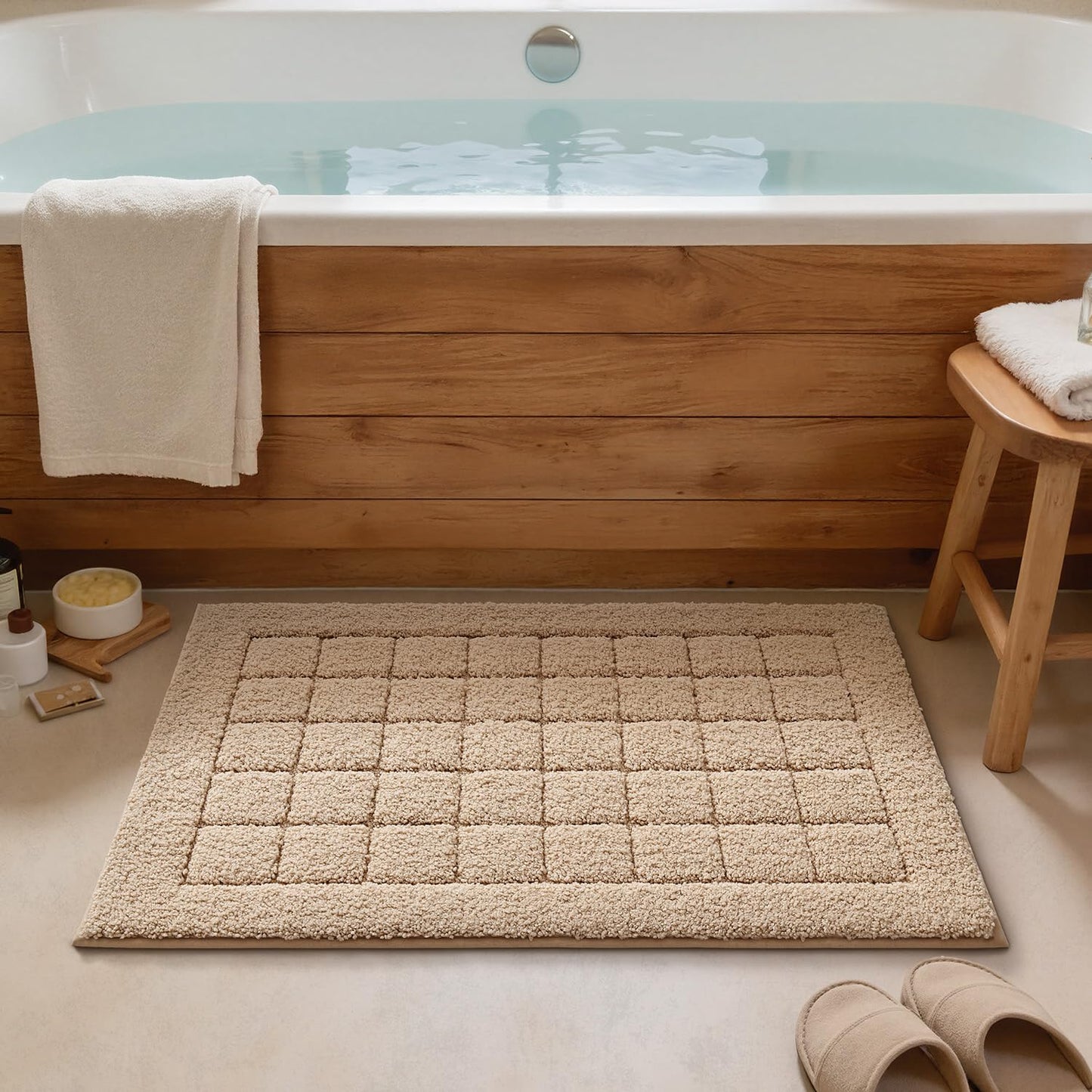 LUMI Modern Bathroom Rug, Serene Grid Series.