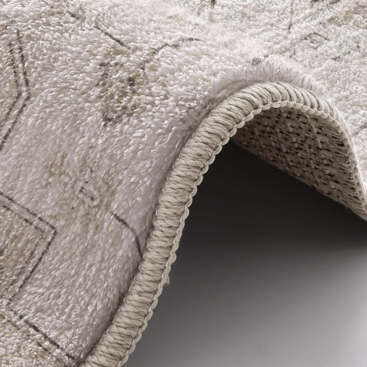 Area Rug Traditional Vintage Series Bare Harmony