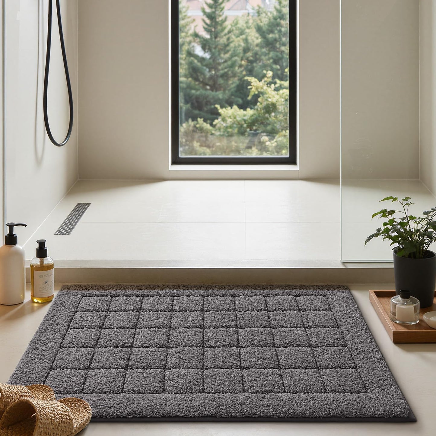 LUMI Modern Bathroom Rug, Serene Grid Series.