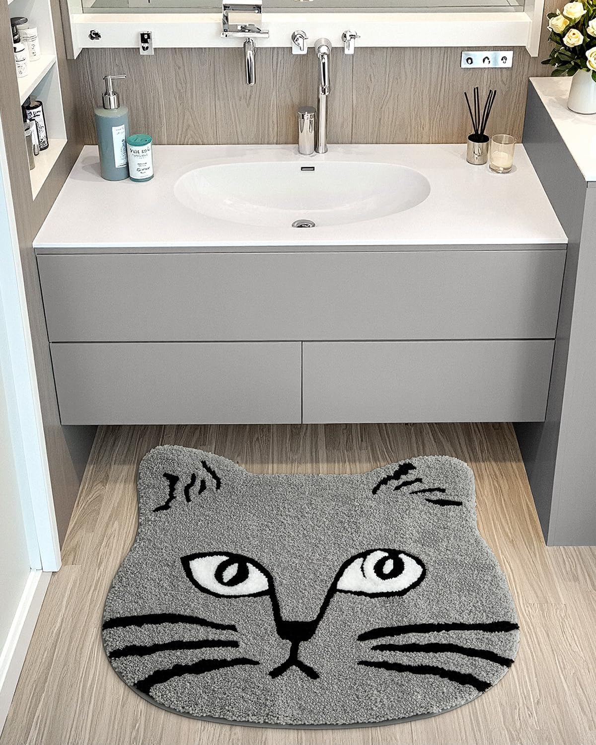 LUMI Cute Cat Bath Mat, Plush Absorbent Bath Mats for Bathroom, Non-Slip Washable Kitty Bathroom Rugs, Ideal for Kids Shower Sink Bathtub Room Decor, 23"x27", Grey Cat