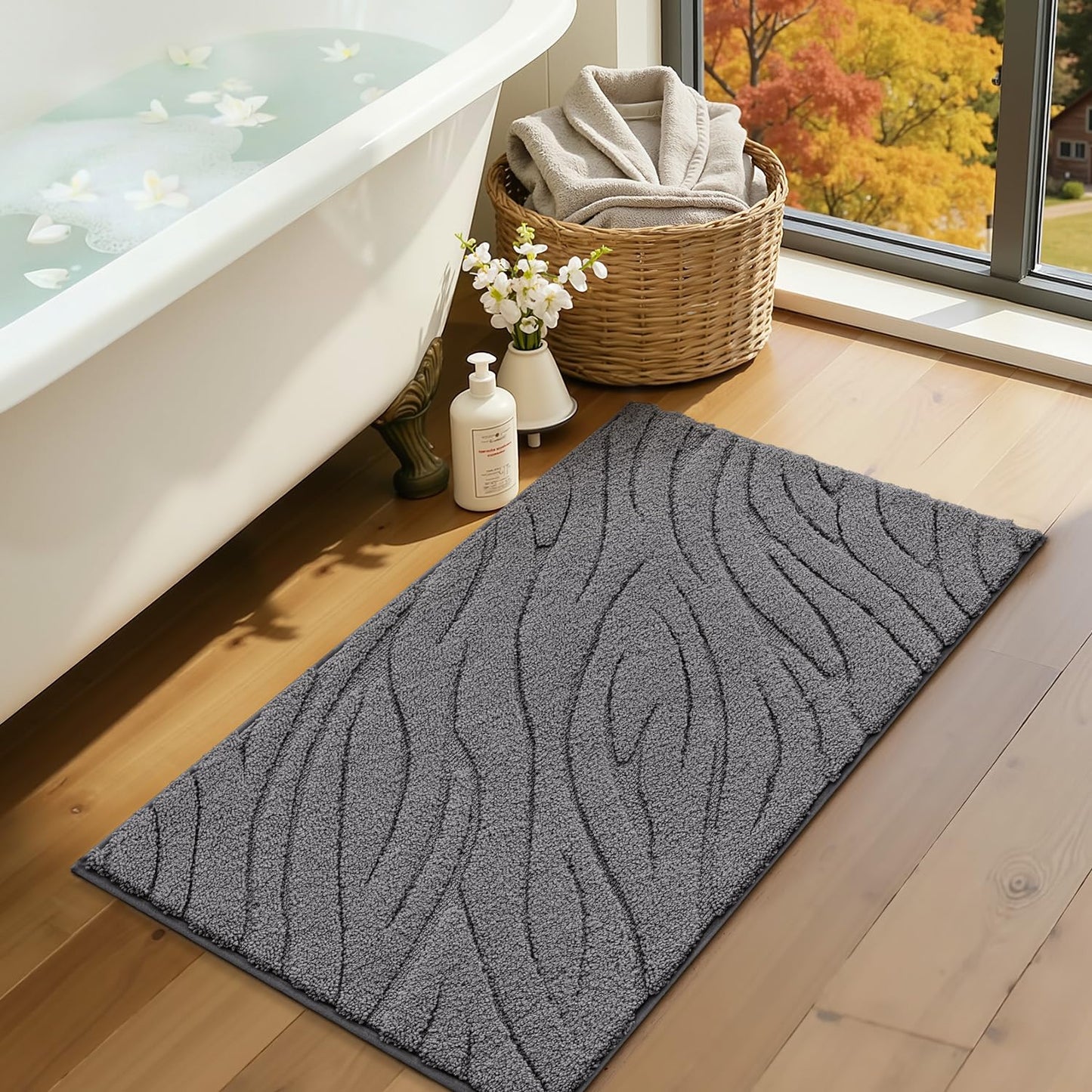 LUMI Bathroom Rug, Soft Absorbent Non Slip Bath Mat, Quick Dry Bath Mats, Machine Washable Microfiber Carpet for Modern Shower Room, Bathtub, Minimalist Bathmat, 36"x24", White