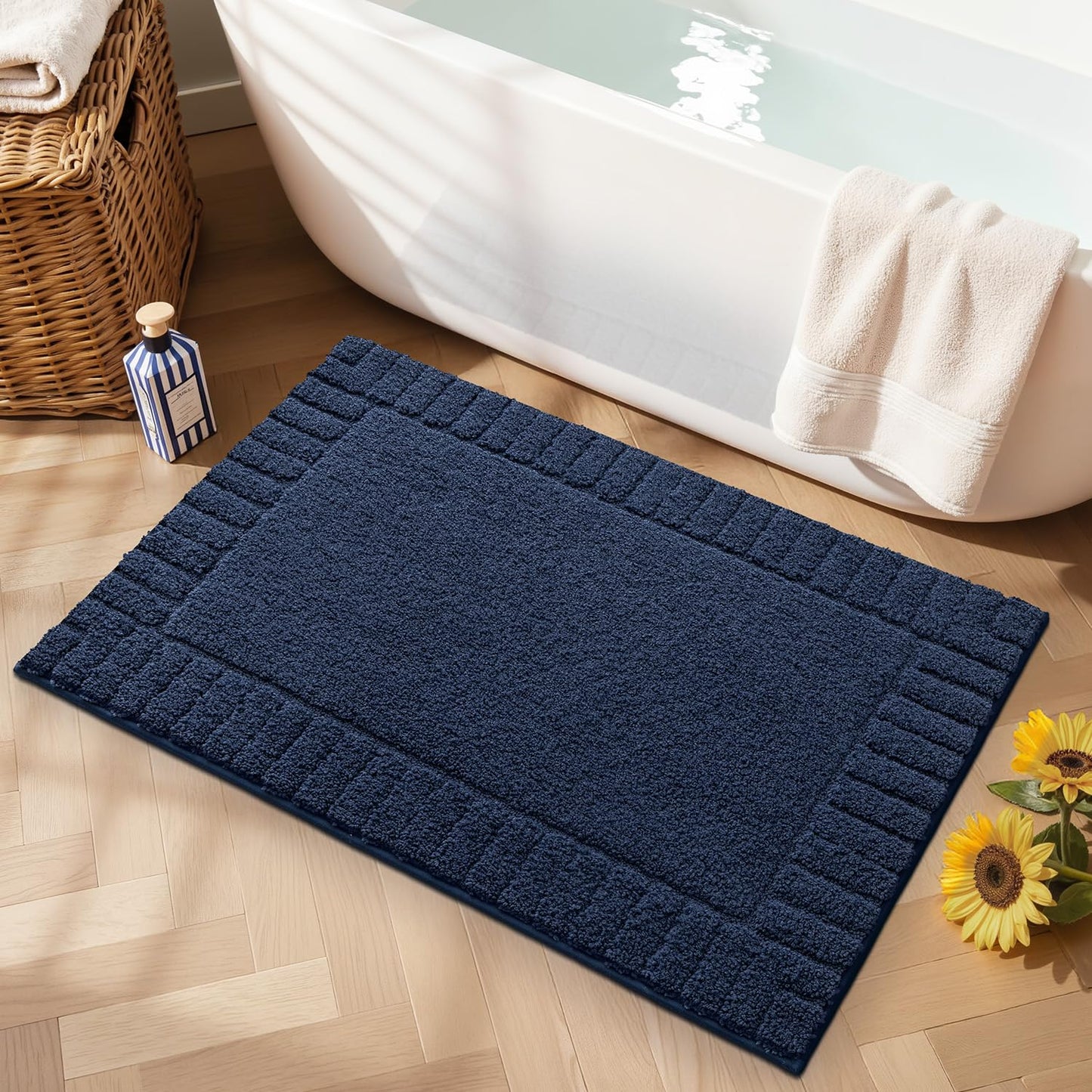 LUMI Bathroom Rugs Non Slip with Rubber Backing, Extra Soft Plush Microfiber Bath Rug Absorbent, Machine Washable Bath Mat Quick Dry for Tub, Shower, Ivory White, 16"x24"