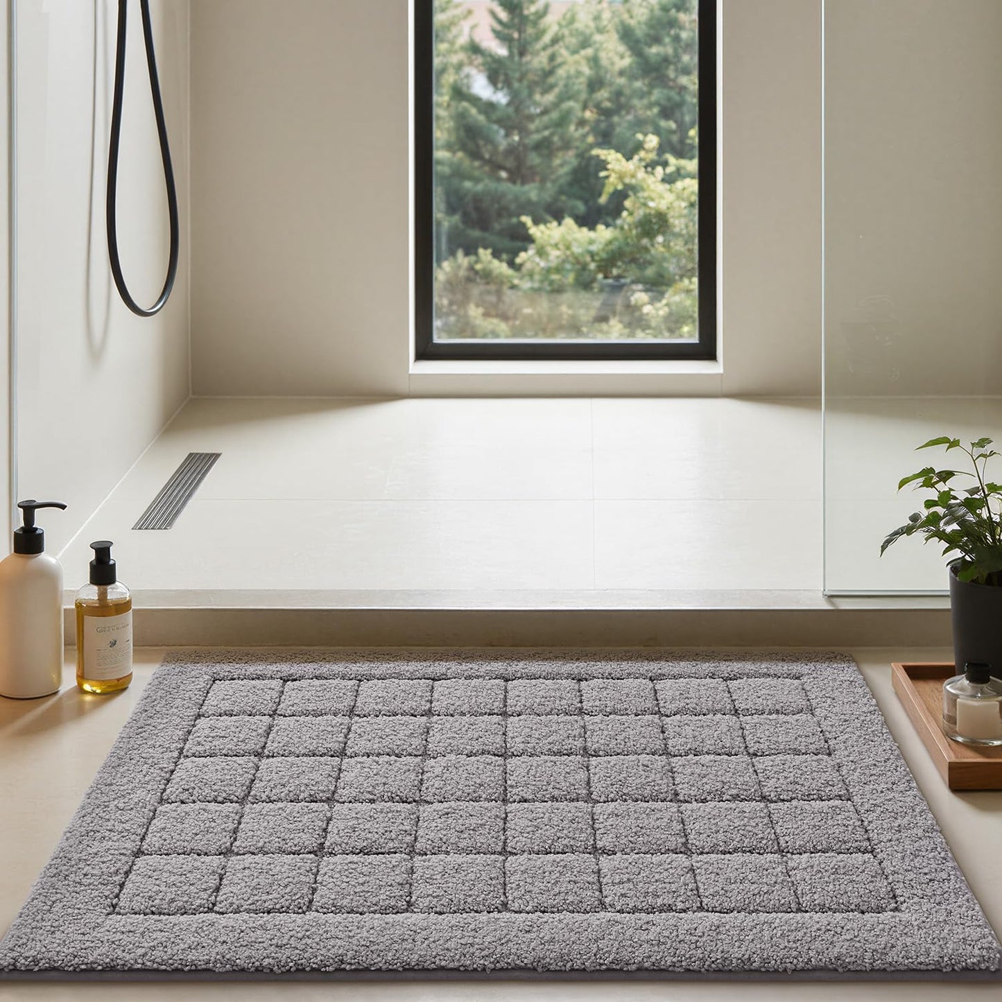 LUMI Modern Bathroom Rug, Serene Grid Series.